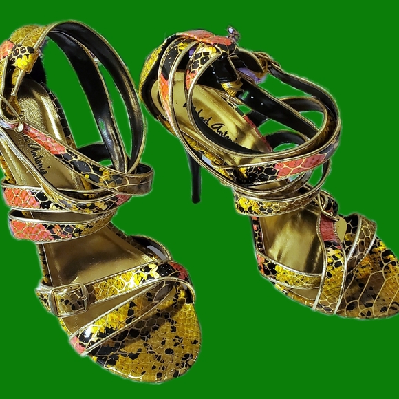 Python Stilletos by Michael Antonio - Picture 3 of 11